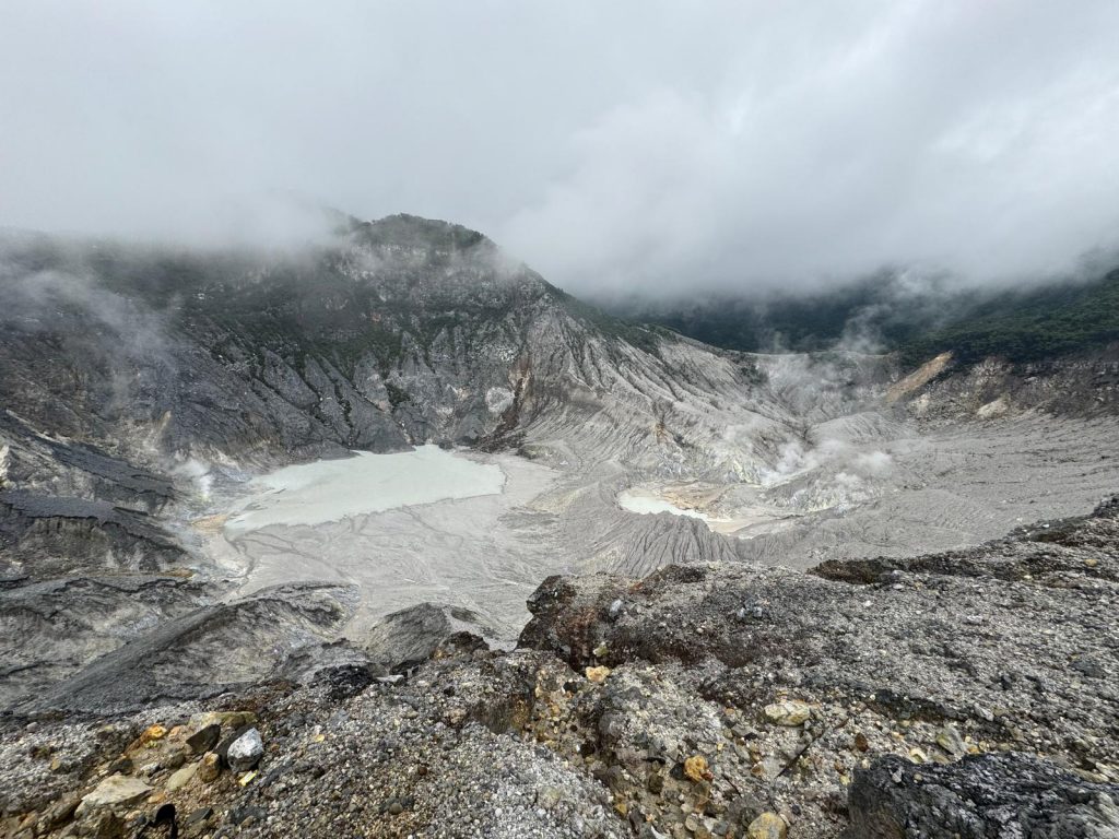 Gunung Tangkuban Perahu